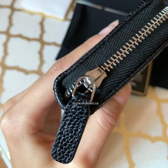 Chanel Classic Zipped Coin Purse - Picture 4 of 4